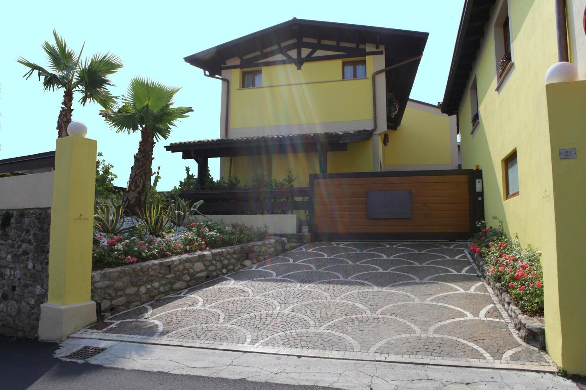 Agriturismo Il Barone Moniga del Garda Bagian luar foto